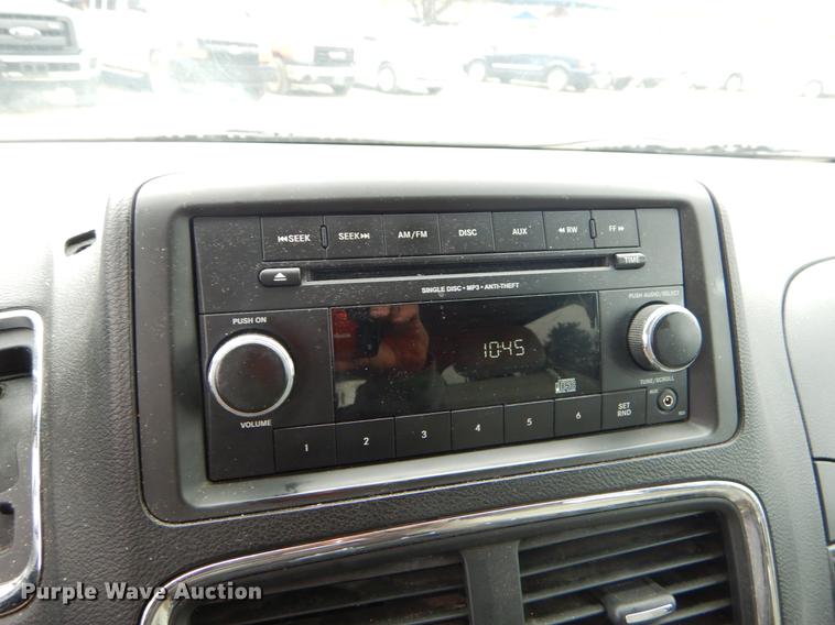 image for item FQ9654 2013 Dodge Grand Caravan van