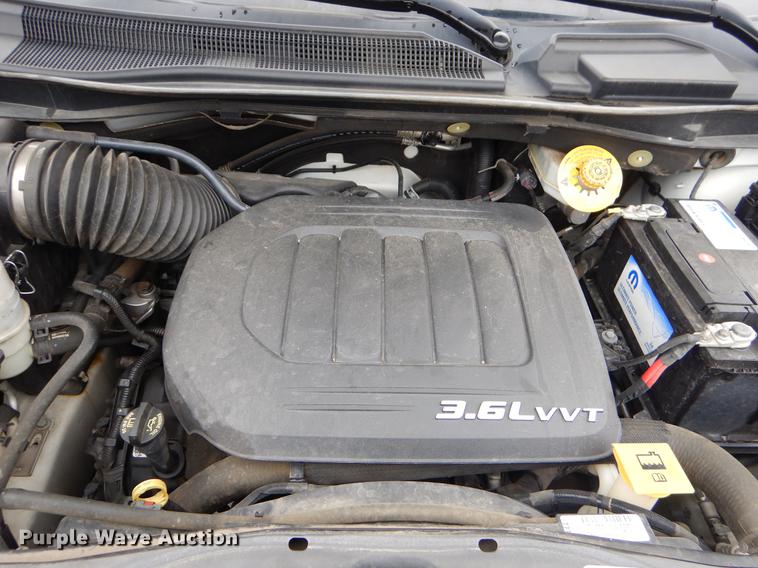 image for item FQ9654 2013 Dodge Grand Caravan van