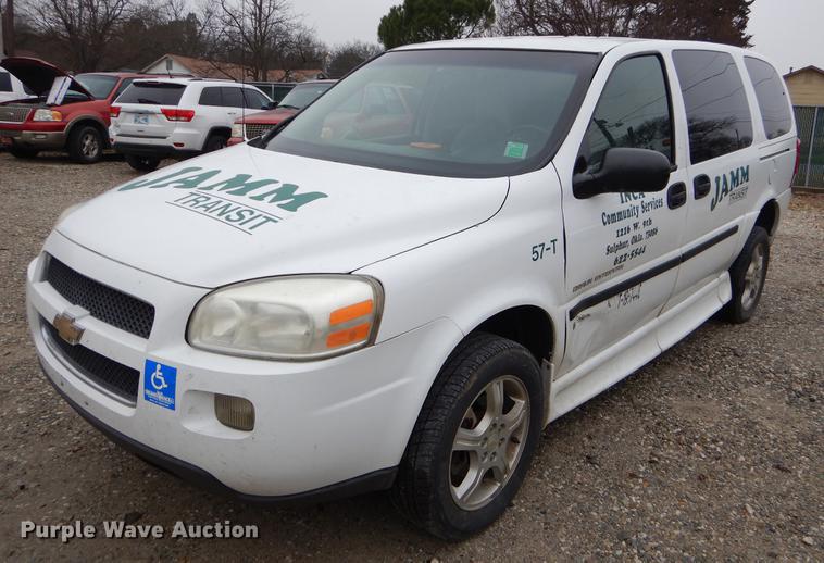 image for item FQ9655 2008 Chevrolet Uplander van