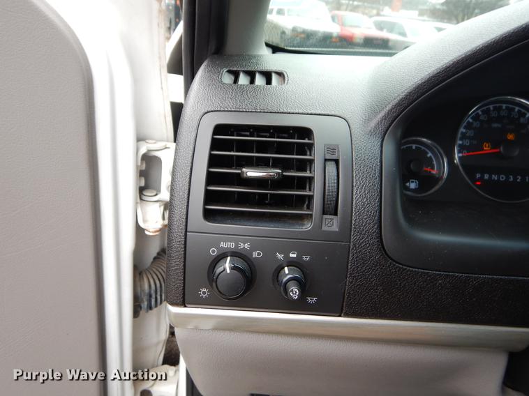 image for item FQ9655 2008 Chevrolet Uplander van