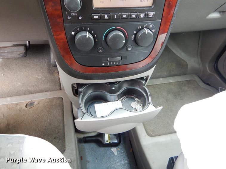 image for item FQ9655 2008 Chevrolet Uplander van