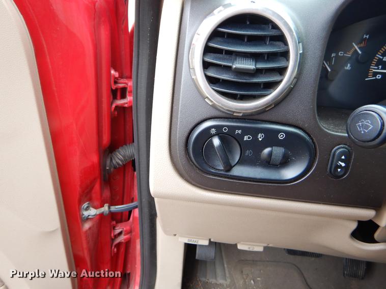image for item FQ9656 2003 Ford Expedition SUV