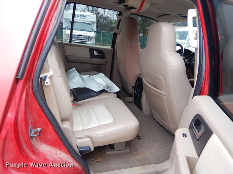 image for item FQ9656 2003 Ford Expedition SUV