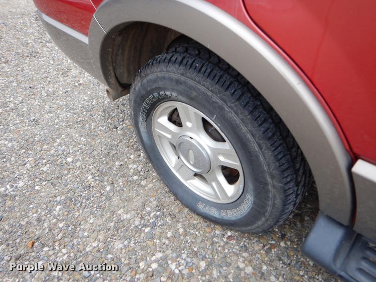 image for item FQ9656 2003 Ford Expedition SUV