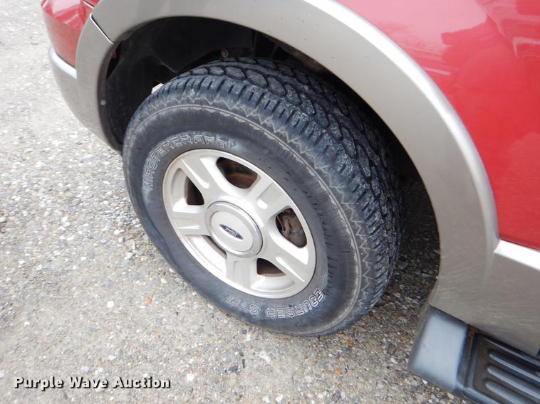 image for item FQ9656 2003 Ford Expedition SUV