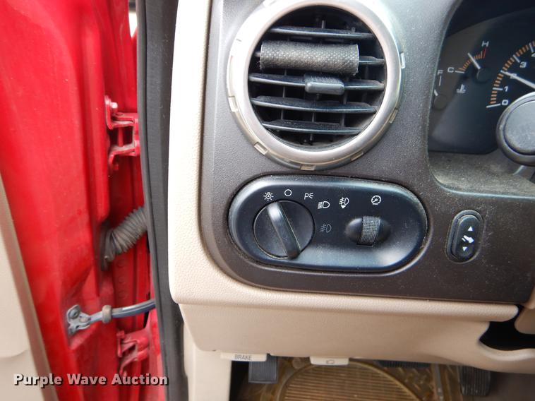 image for item FQ9657 2003 Ford Expedition SUV