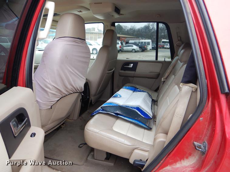 image for item FQ9657 2003 Ford Expedition SUV
