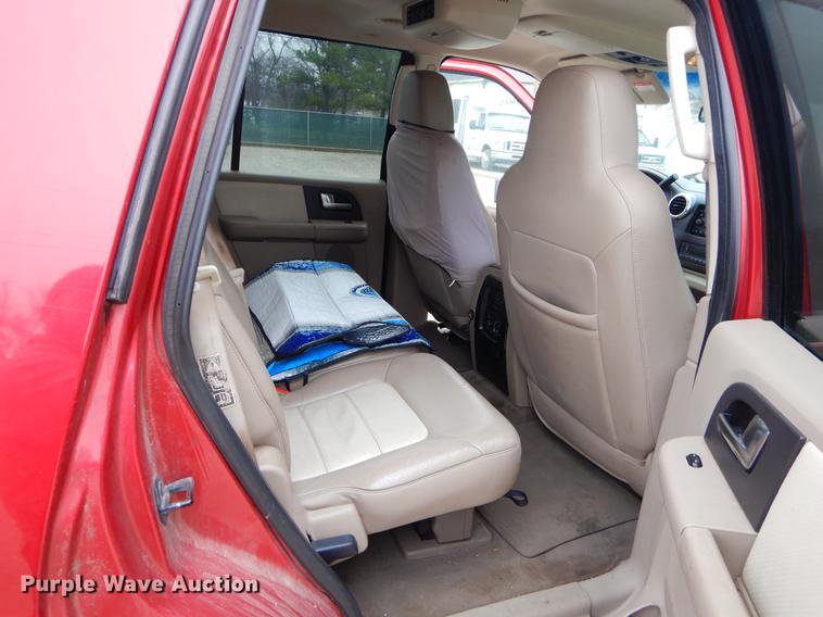 image for item FQ9657 2003 Ford Expedition SUV