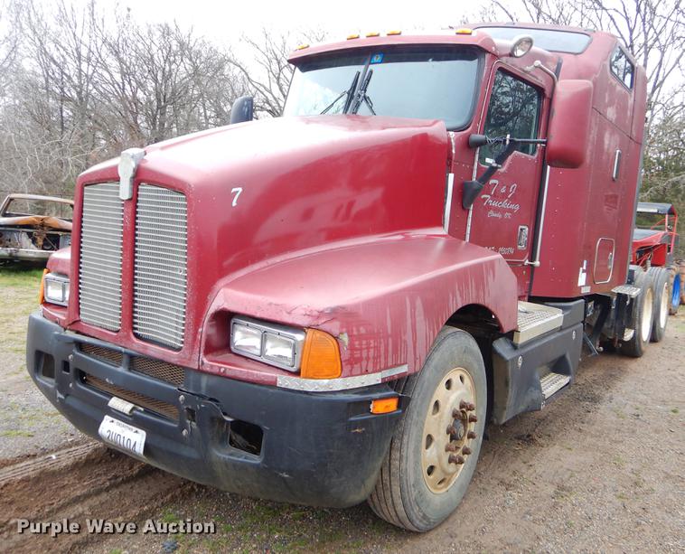 image for item FQ9660 1997 Kenworth semi truck