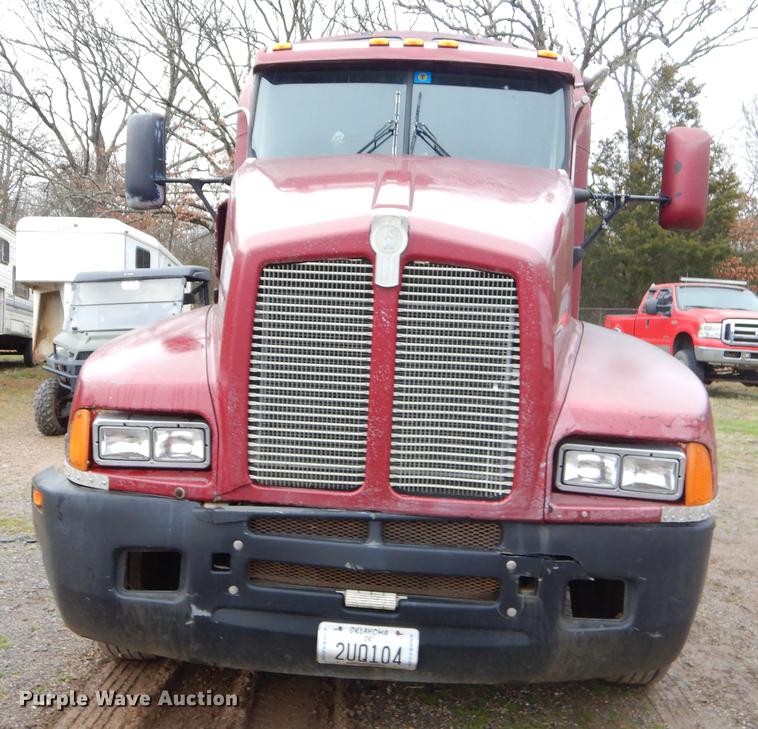 image for item FQ9660 1997 Kenworth semi truck