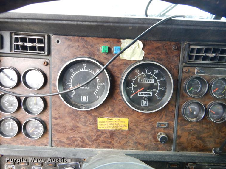 image for item FQ9660 1997 Kenworth semi truck