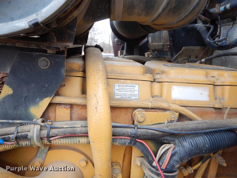 image for item FQ9660 1997 Kenworth semi truck