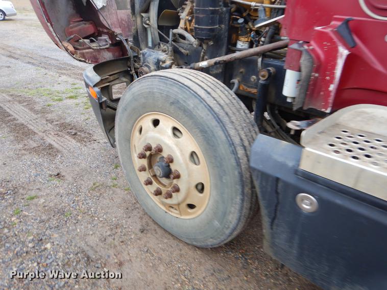 image for item FQ9660 1997 Kenworth semi truck