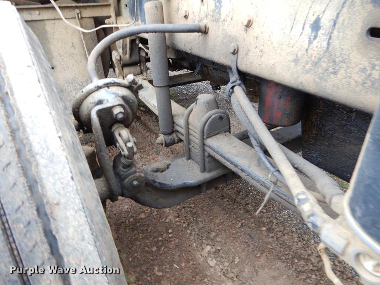 image for item FQ9660 1997 Kenworth semi truck