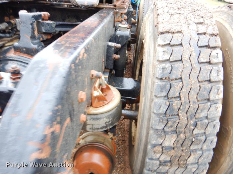 image for item FQ9660 1997 Kenworth semi truck