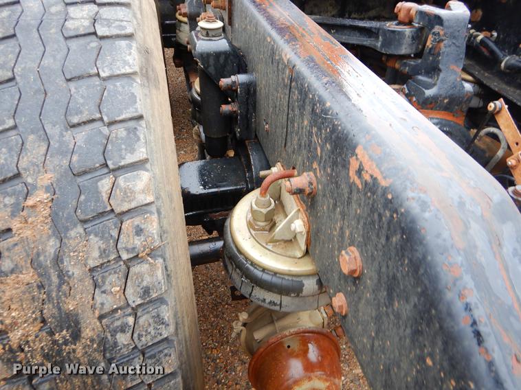 image for item FQ9660 1997 Kenworth semi truck