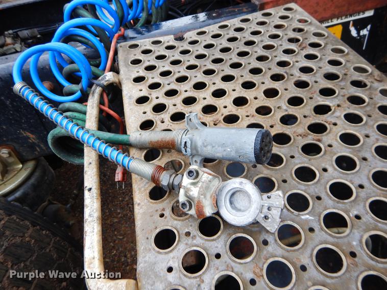 image for item FQ9660 1997 Kenworth semi truck