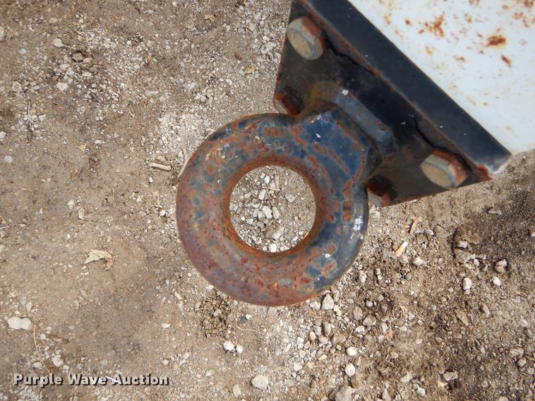 image for item FQ9668 2006 Wood Chuck 16A chipper