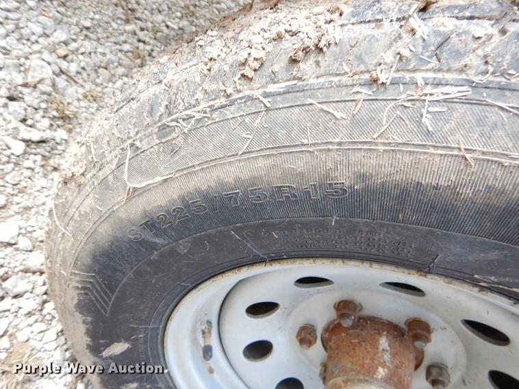 image for item FQ9668 2006 Wood Chuck 16A chipper