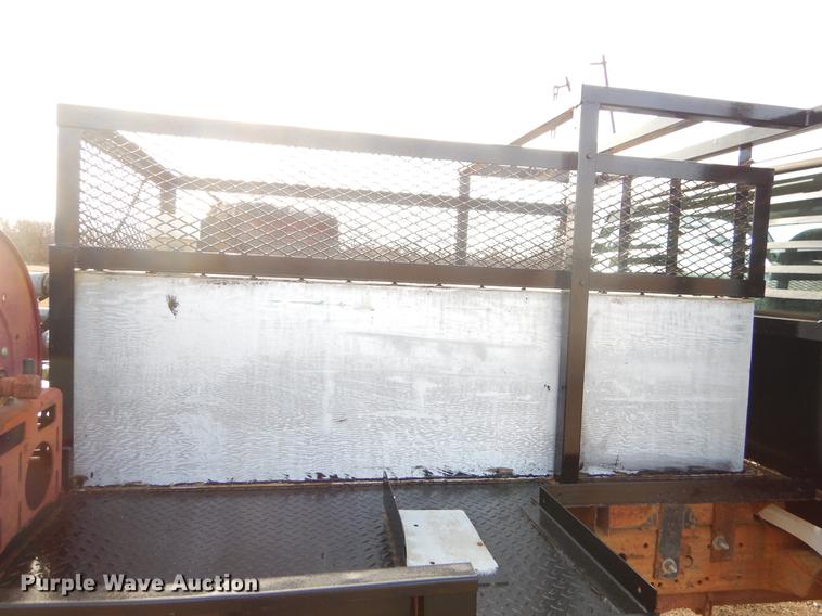 image for item FQ9671 2000 Ford F450 Super Duty XL flatbed truck