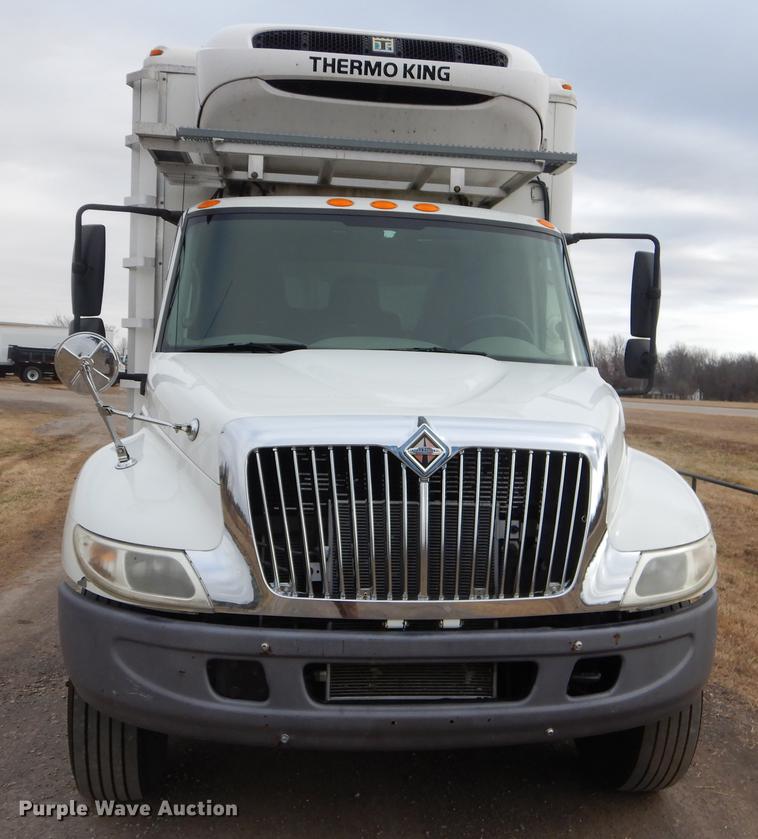 image for item FQ9672 2009 International DuraStar 4300 refrigerated box truck