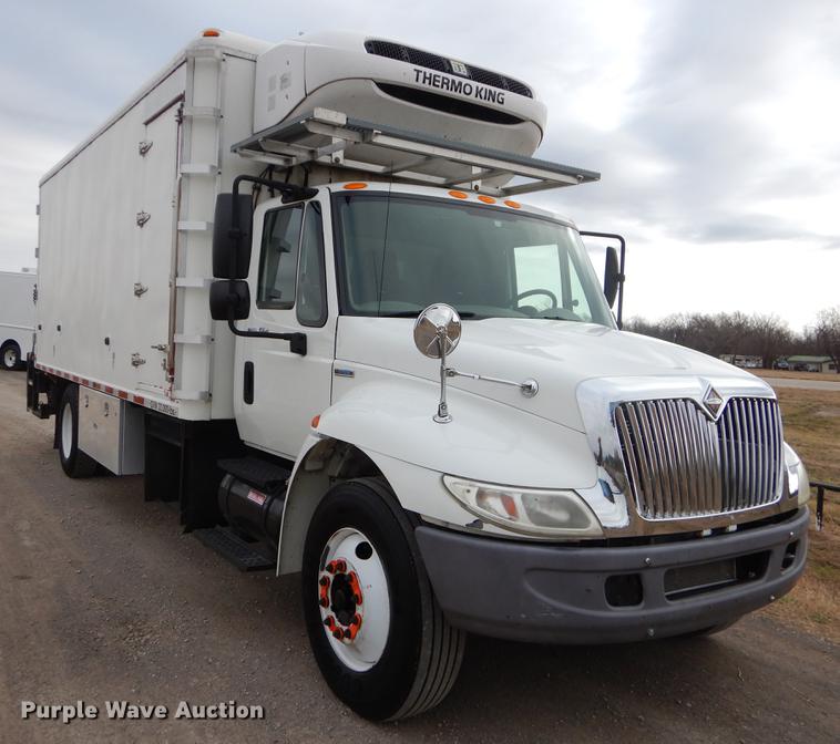 image for item FQ9672 2009 International DuraStar 4300 refrigerated box truck