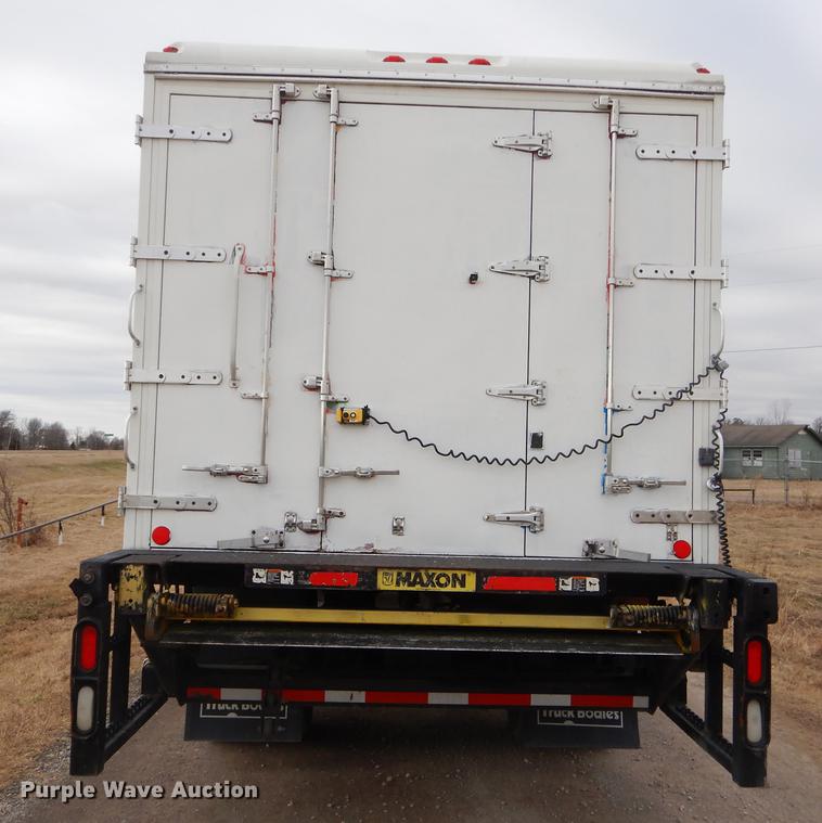 image for item FQ9672 2009 International DuraStar 4300 refrigerated box truck