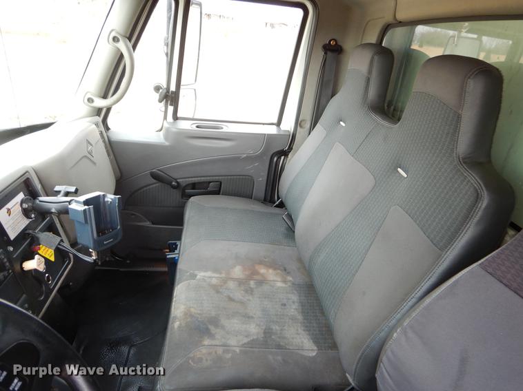 image for item FQ9672 2009 International DuraStar 4300 refrigerated box truck