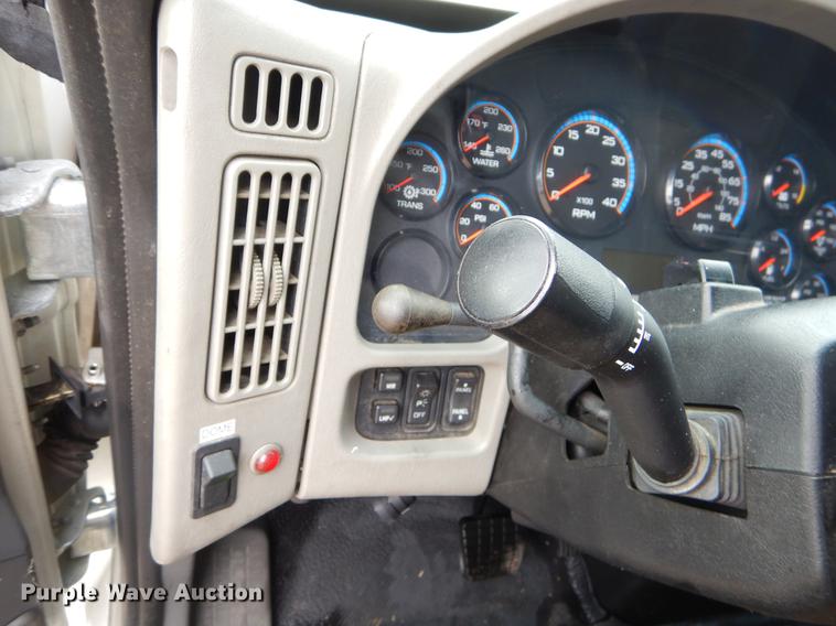 image for item FQ9672 2009 International DuraStar 4300 refrigerated box truck