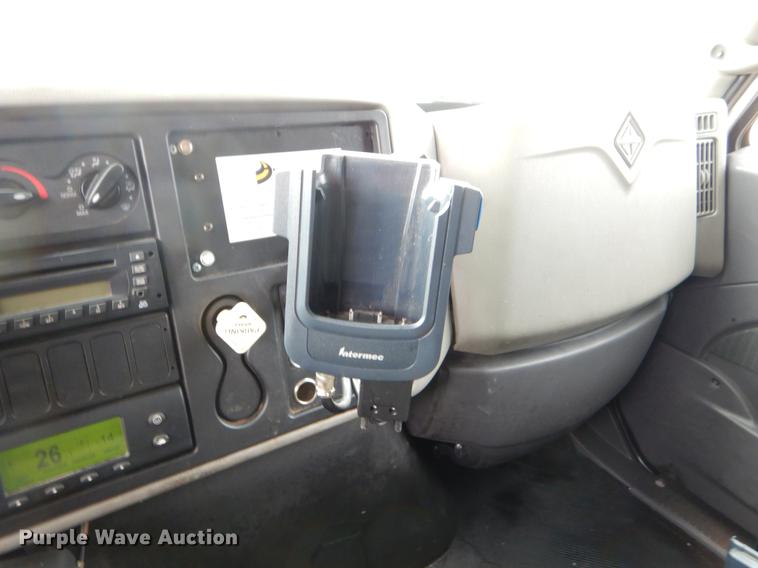 image for item FQ9672 2009 International DuraStar 4300 refrigerated box truck