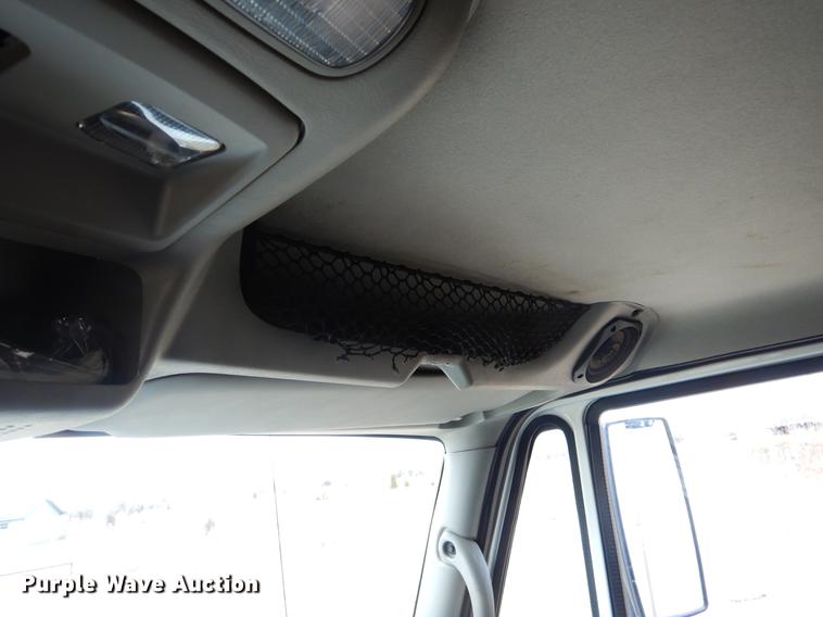 image for item FQ9672 2009 International DuraStar 4300 refrigerated box truck