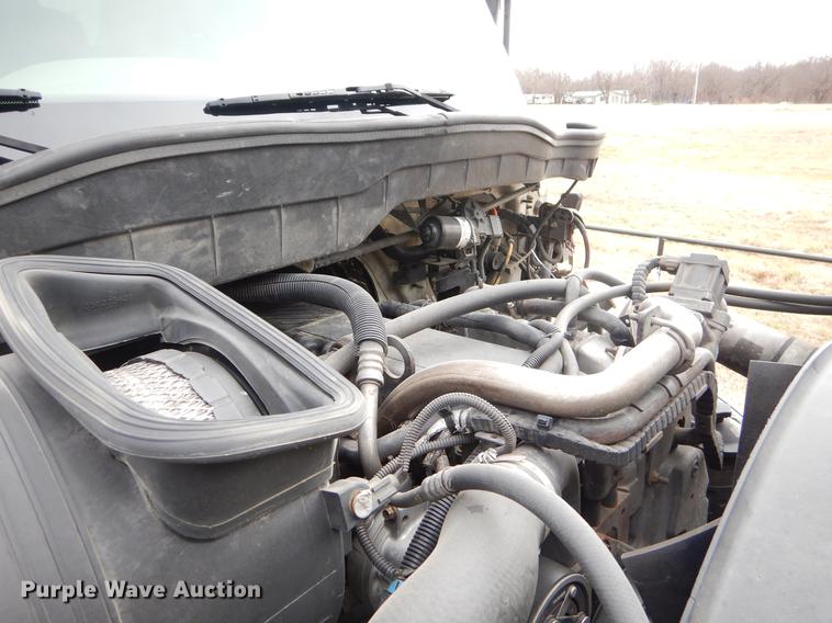 image for item FQ9672 2009 International DuraStar 4300 refrigerated box truck