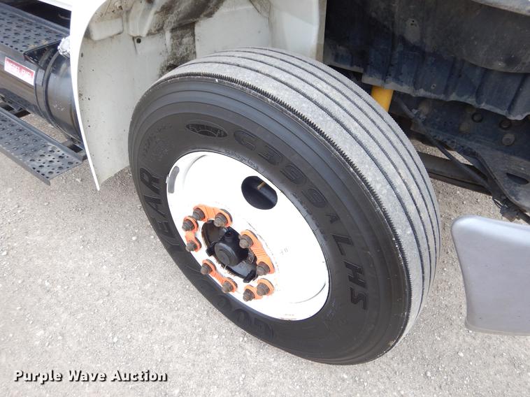 image for item FQ9672 2009 International DuraStar 4300 refrigerated box truck