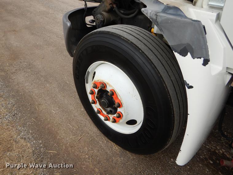 image for item FQ9672 2009 International DuraStar 4300 refrigerated box truck