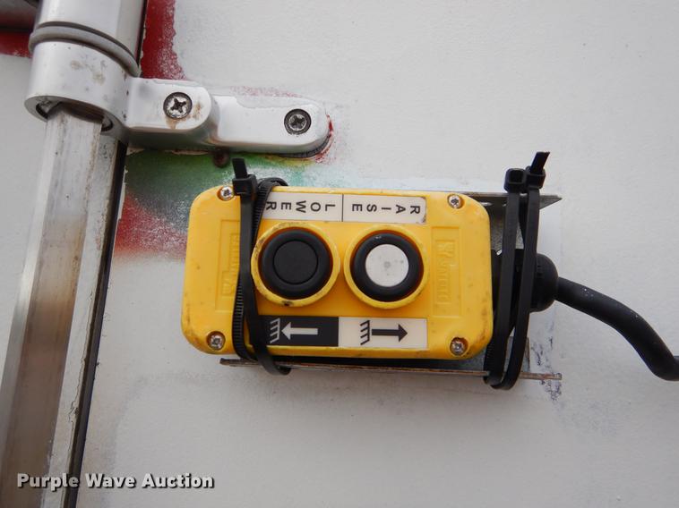 image for item FQ9672 2009 International DuraStar 4300 refrigerated box truck