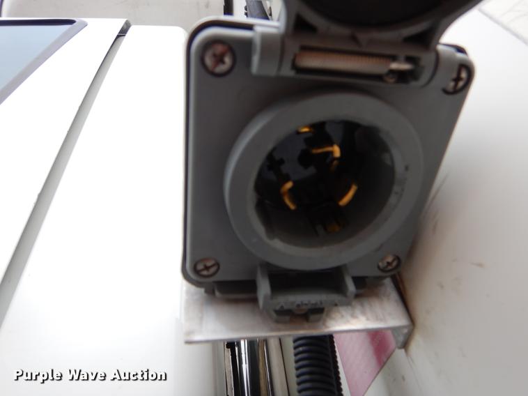 image for item FQ9672 2009 International DuraStar 4300 refrigerated box truck