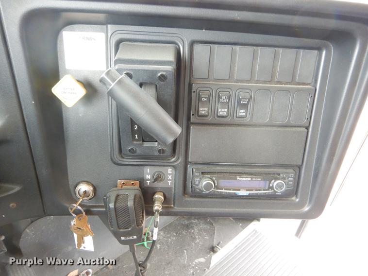 image for item FQ9673 2008 International CE200 school bus