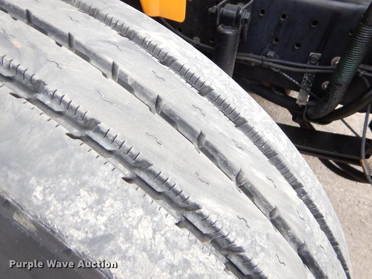 image for item FQ9673 2008 International CE200 school bus