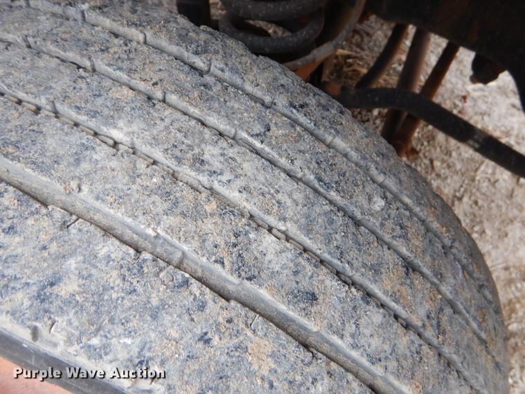 image for item FQ9707 2011 Ford F450 Super Duty Crew Cab flatbed truck with crane