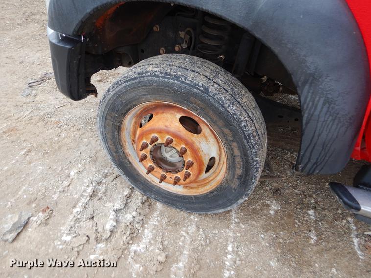 image for item FQ9707 2011 Ford F450 Super Duty Crew Cab flatbed truck with crane