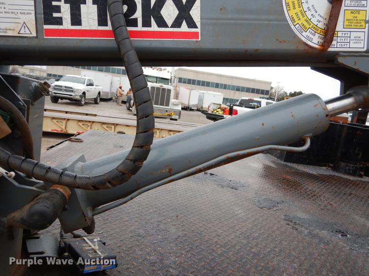 image for item FQ9707 2011 Ford F450 Super Duty Crew Cab flatbed truck with crane