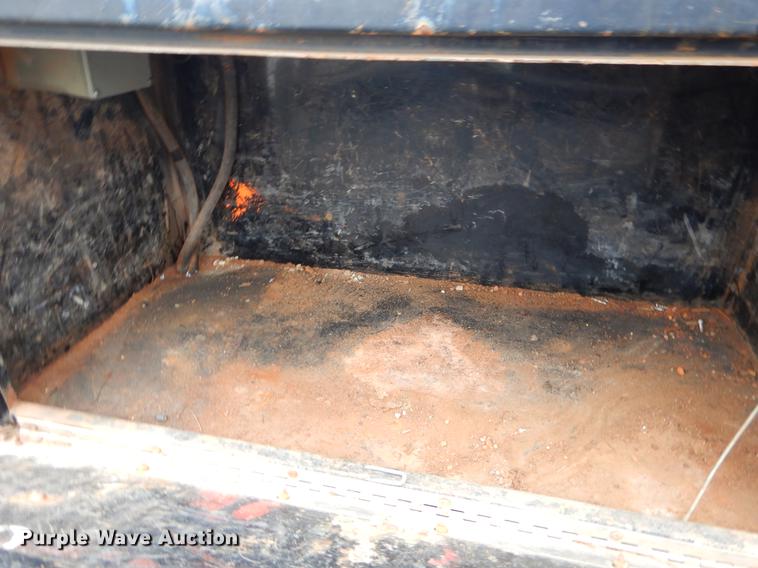 image for item FQ9707 2011 Ford F450 Super Duty Crew Cab flatbed truck with crane