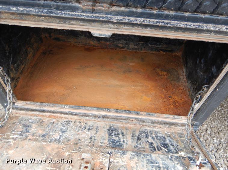 image for item FQ9708 2014 Dodge Ram 5500 Crew Cab flatbed truck