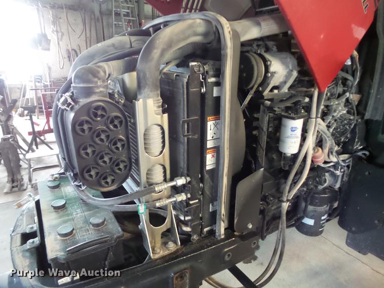 image for item FS9502 2010 Case IH Farmall 95U tractor