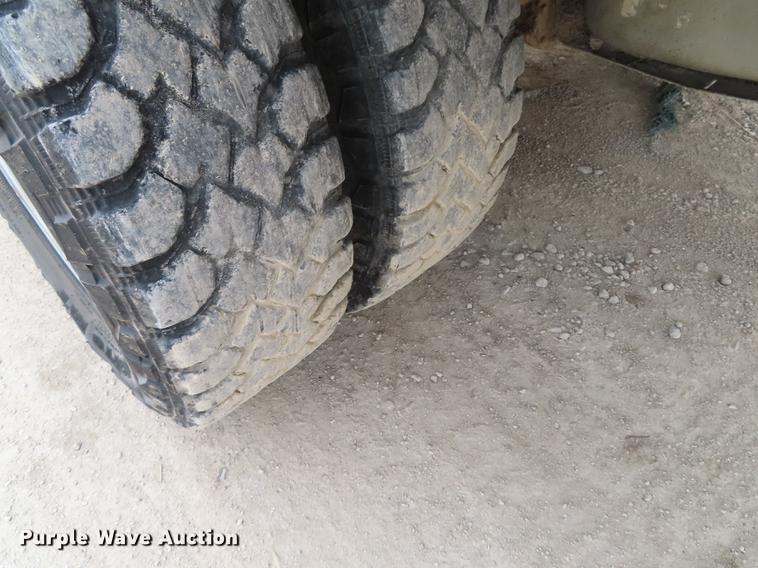 image for item L1491 2012 Ford F350 Super Duty XL SuperCab flatbed pickup truck