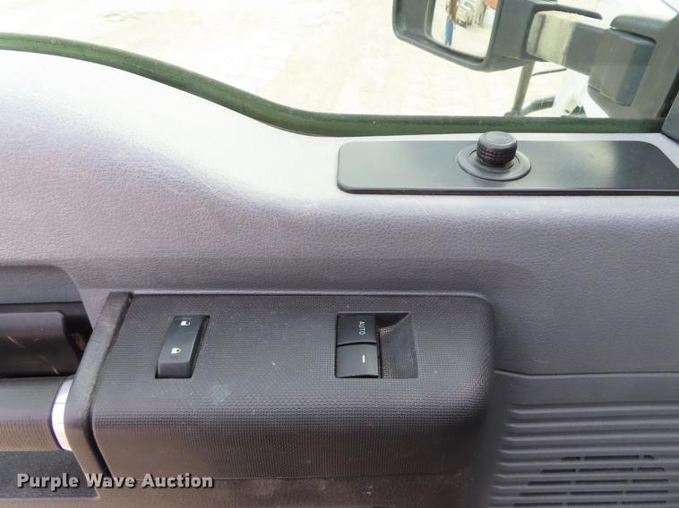 image for item L1491 2012 Ford F350 Super Duty XL SuperCab flatbed pickup truck