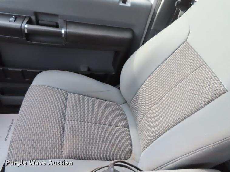 image for item L1491 2012 Ford F350 Super Duty XL SuperCab flatbed pickup truck