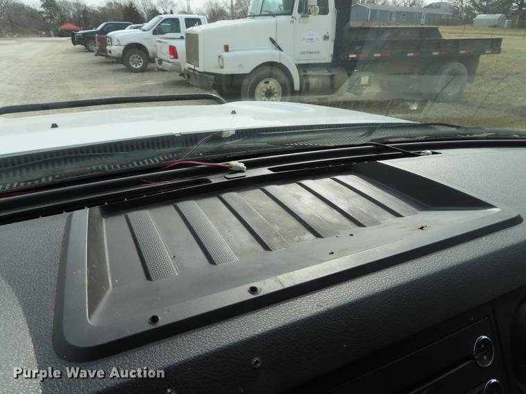 image for item L1491 2012 Ford F350 Super Duty XL SuperCab flatbed pickup truck