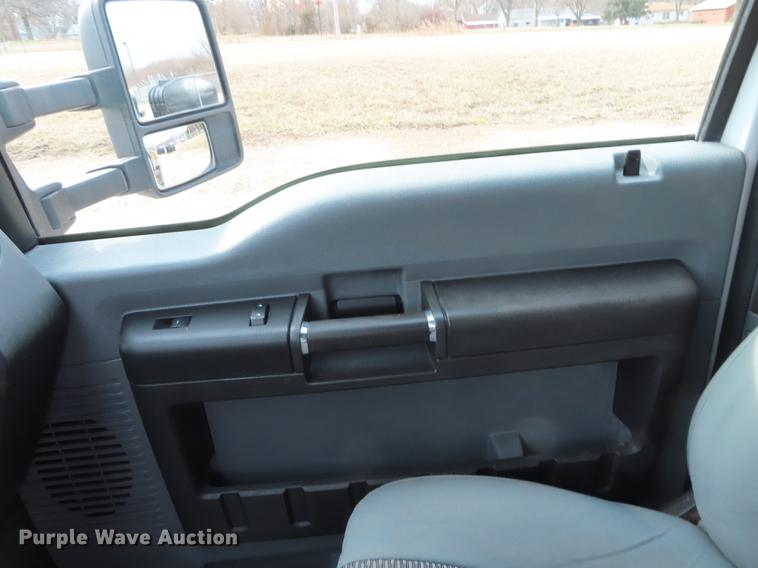 image for item L1491 2012 Ford F350 Super Duty XL SuperCab flatbed pickup truck