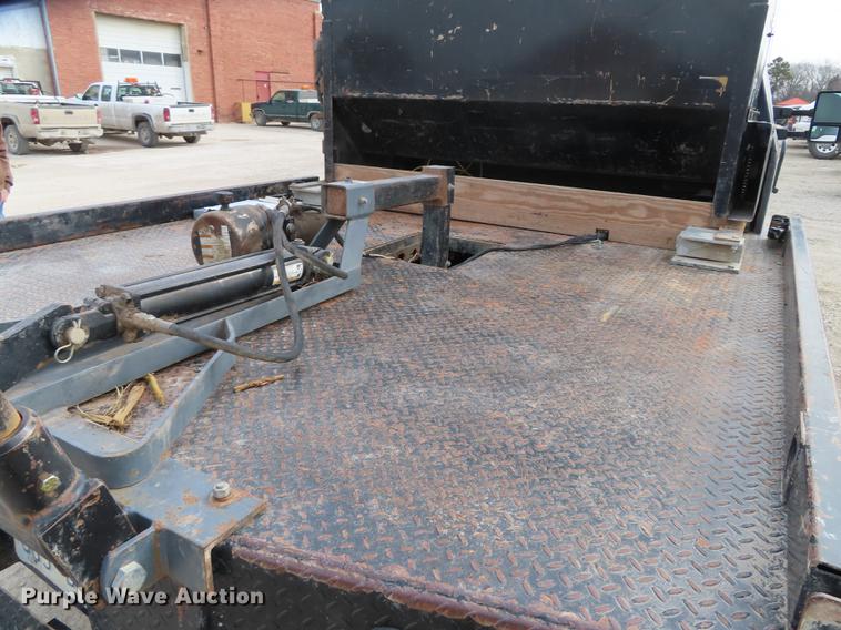 image for item L1491 2012 Ford F350 Super Duty XL SuperCab flatbed pickup truck